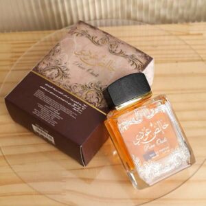 زيت عطري عود